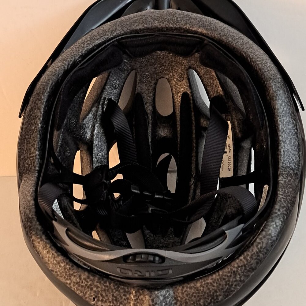 GIRO Revel Adult Universal Fit Cycling Helmet Black 21.25-24 in. - Picture 5 of 8
